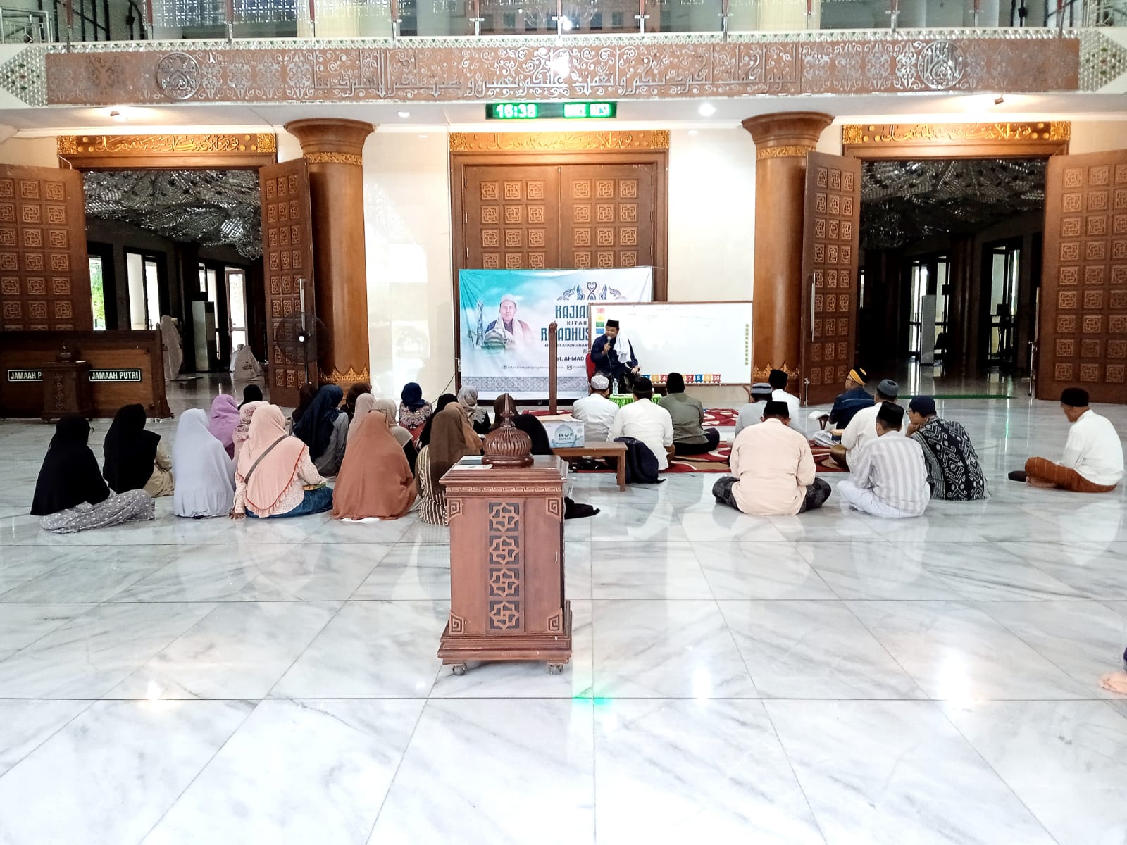 Pentingnya Memahami Dalil Secara Utuh